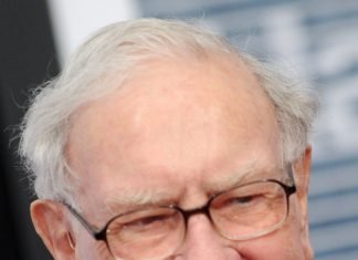 5 Business Lessons You Can Learn From Warren Buffett