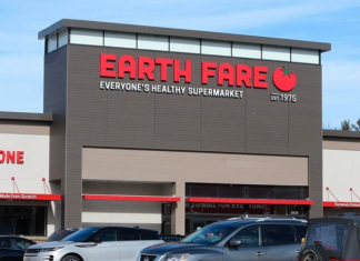 Grocery store chain Earth Fare flies bankruptcy and closes all stores because of Whole Foods